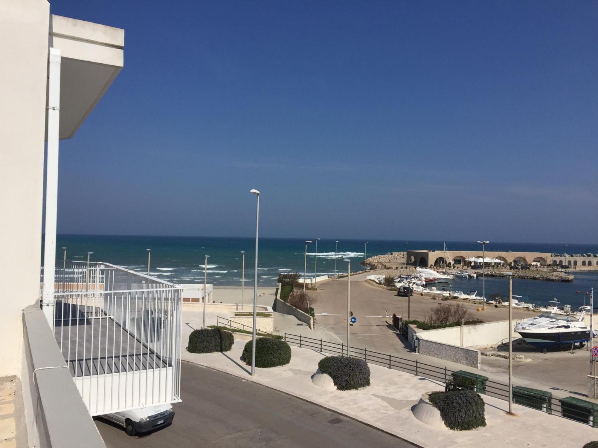 Apartamento Casa Sul Mare - Wifi Free - Parcheggio Privato San Foca Exterior foto